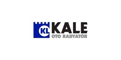 Mercedes kamyon ve tır yedek parça hizmeti sunan ALS Motorlu Araçlar için gece çekiminde Mercedes çekici ve logo görseli.